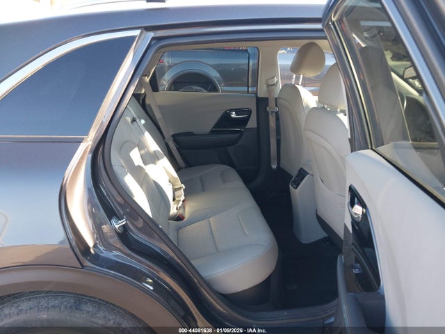 2019 KIA NIRO PLUG-IN HYBRID KNDCD3LD2K5341990 Photo 7