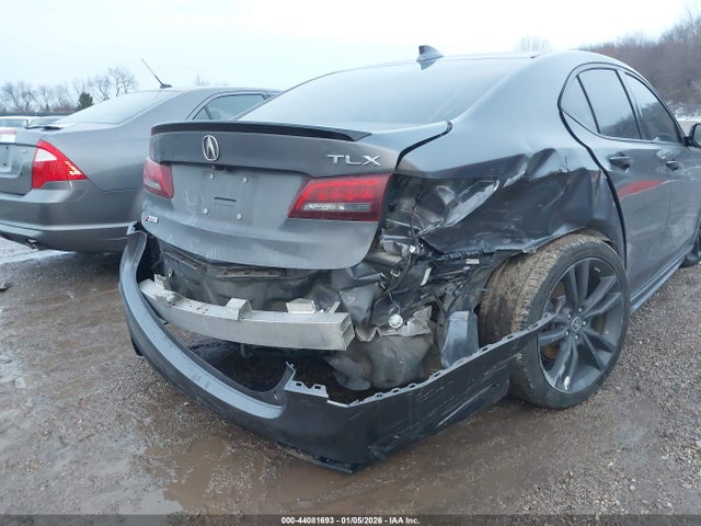 44081693 :رقم المزاد ، 19UUB2F61KA003670 vin ، 2019 Acura Tlx Tech   A-spec Pkgs مزاد بيع