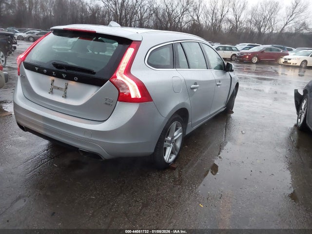 2015 VOLVO V60 YV1612SB4F1193669 Photo 3