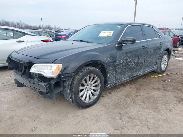 Продажа на аукционе авто 2013 Chrysler 300 Motown, vin: 2C3CCAAG7DH727809, номер лота: 44081740