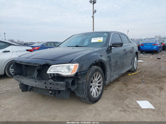 Продажа на аукционе авто 2013 Chrysler 300 Motown, vin: 2C3CCAAG7DH727809, номер лота: 44081740