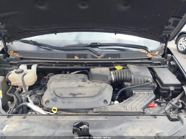 44081750 :رقم المزاد ، 2C4RC1BGXLR121305 vin ، 2020 Chrysler Pacifica Touring L مزاد بيع