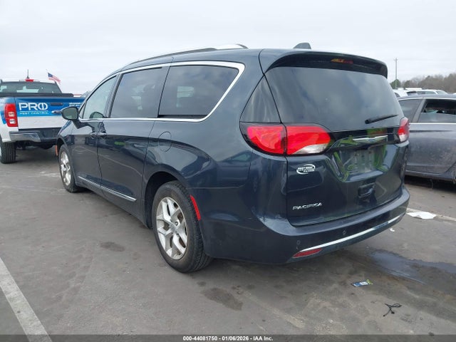 44081750 :رقم المزاد ، 2C4RC1BGXLR121305 vin ، 2020 Chrysler Pacifica Touring L مزاد بيع