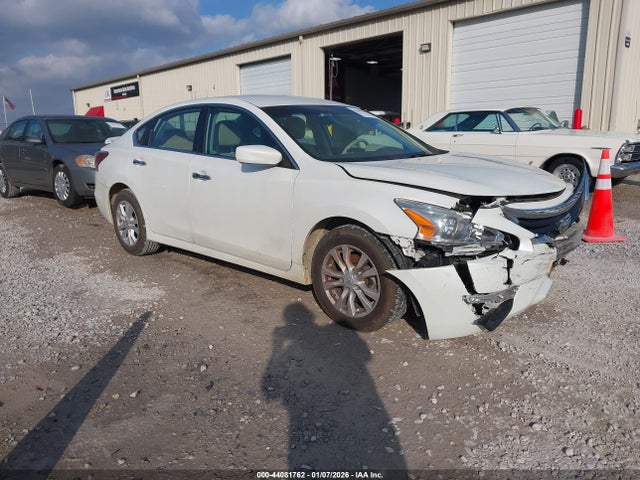 Nissan Altima 2.5 S 2014 1N4AL3AP2EC149272 Image 1
