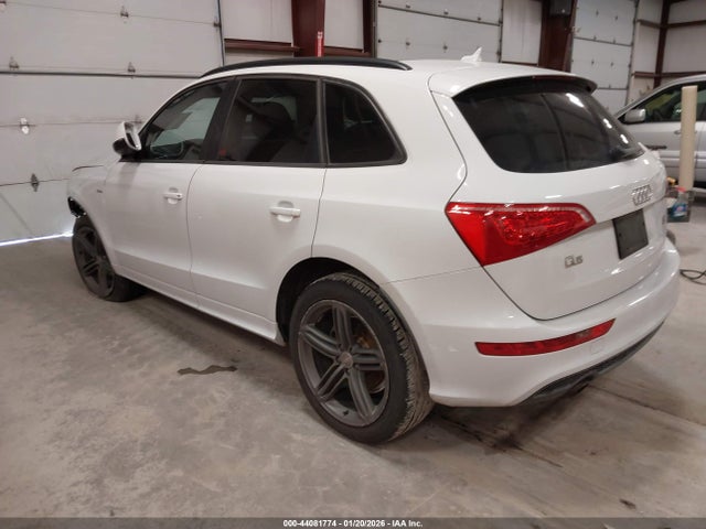 2012 AUDI Q5 WA1DKAFP9CA105506 Photo 2