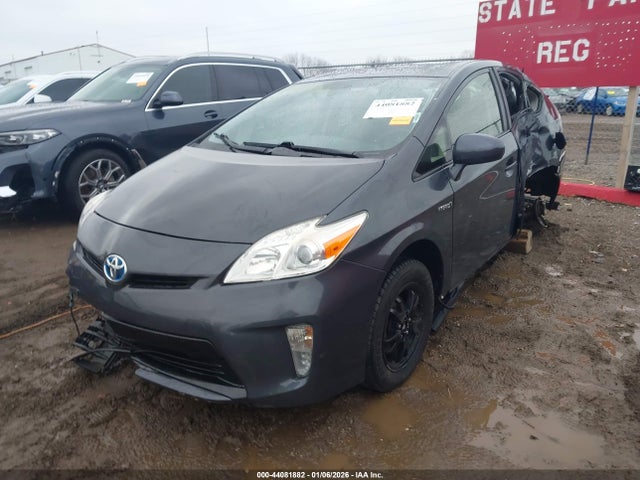 2014 TOYOTA PRIUS JTDKN3DU5E1812050 Photo 1