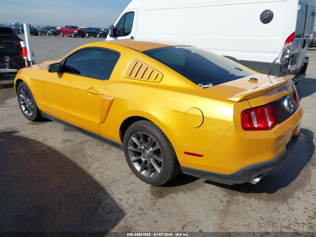 2011 FORD MUSTANG 1ZVBP8AM7B5154583 Photo 2