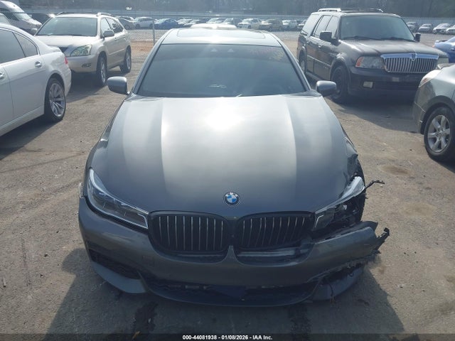 2016 Bmw 750i Xdrive მანქანა იყიდება აუქციონზე, vin: WBA7F2C55GG417662, აუქციონის ნომერი: 44081938
