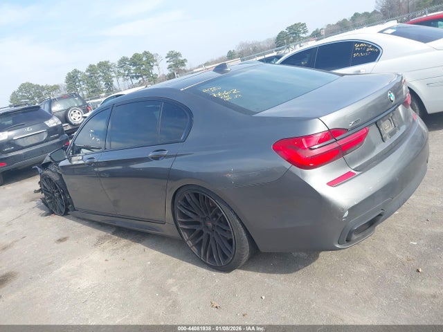 2016 Bmw 750i Xdrive მანქანა იყიდება აუქციონზე, vin: WBA7F2C55GG417662, აუქციონის ნომერი: 44081938