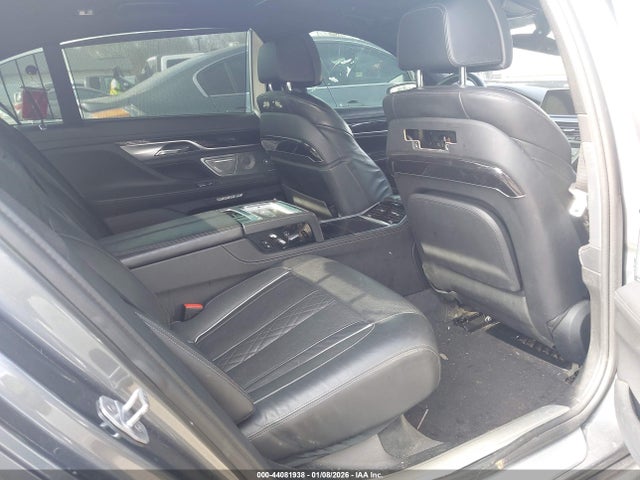 2016 Bmw 750i Xdrive მანქანა იყიდება აუქციონზე, vin: WBA7F2C55GG417662, აუქციონის ნომერი: 44081938