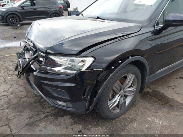 Продажа на аукционе авто 2020 Volkswagen Tiguan 2.0t Se/2.0t Se R-line Black/2.0t Sel, vin: 3VV2B7AX5LM175922, номер лота: 44081954