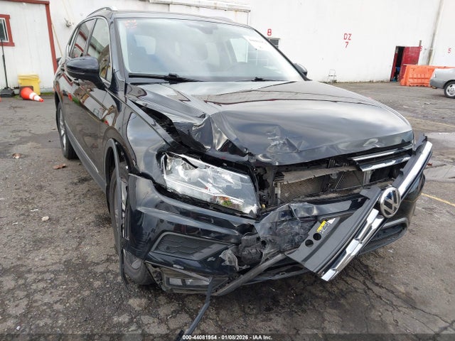 Продажа на аукционе авто 2020 Volkswagen Tiguan 2.0t Se/2.0t Se R-line Black/2.0t Sel, vin: 3VV2B7AX5LM175922, номер лота: 44081954