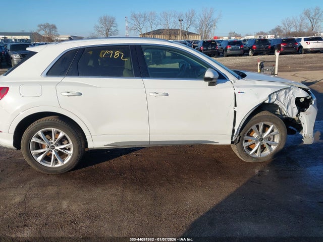 Aukcja sprzedaży 2022 Audi Q3 Premium Plus 45 Tfsi S Line Quattro Tiptronic, vin: WA1EECF38N1138603, numer aukcji: 44081982
