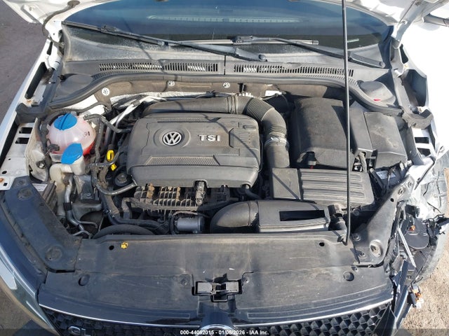 3VW5T7AJ3EM352200 Volkswagen Jetta Gli Autobahn W/nav