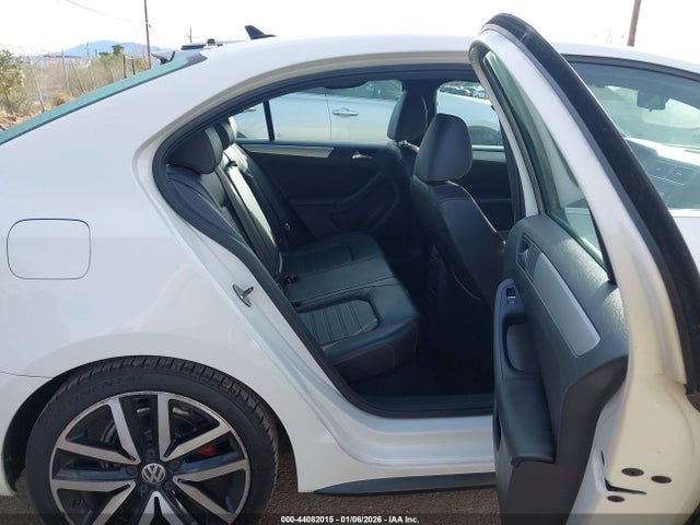 3VW5T7AJ3EM352200 Volkswagen Jetta Gli Autobahn W/nav
