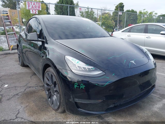 2020 TESLA MODEL Y 5YJYGDEF5LF034573