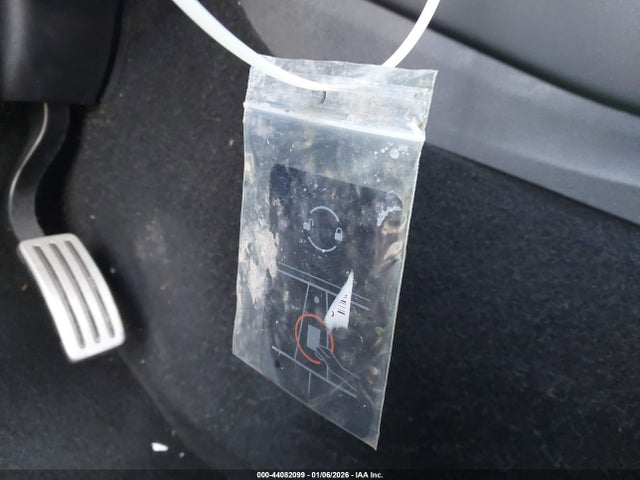 2020 TESLA MODEL Y 5YJYGDEF5LF034573 Photo 10