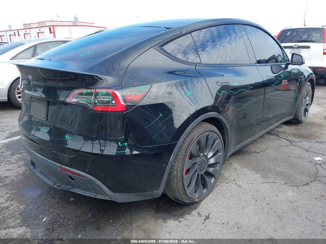 2020 TESLA MODEL Y 5YJYGDEF5LF034573 Photo 3