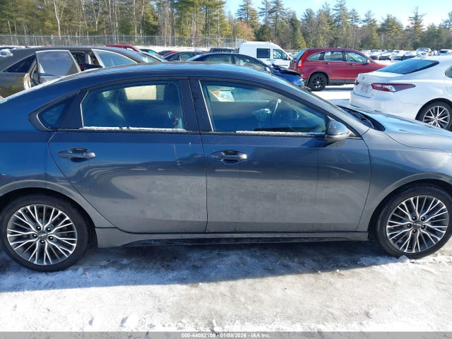 44082108 :رقم المزاد ، 3KPF54AD4PE686548 vin ، 2023 Kia Forte Gt-line مزاد بيع