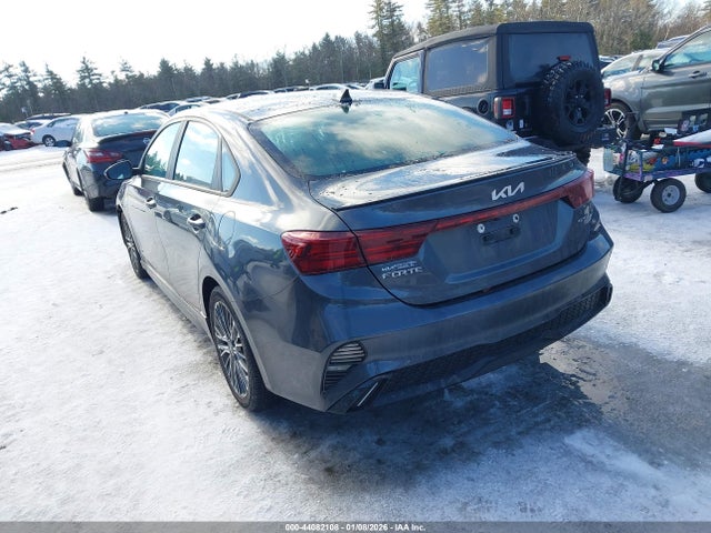 44082108 :رقم المزاد ، 3KPF54AD4PE686548 vin ، 2023 Kia Forte Gt-line مزاد بيع