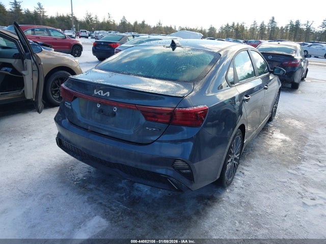 44082108 :رقم المزاد ، 3KPF54AD4PE686548 vin ، 2023 Kia Forte Gt-line مزاد بيع