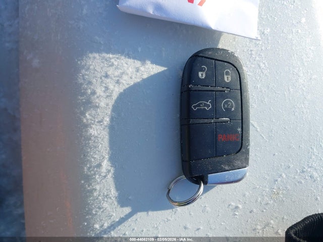 2015 Chrysler 200 S მანქანა იყიდება აუქციონზე, vin: 1C3CCCBB8FN696479, აუქციონის ნომერი: 44082109