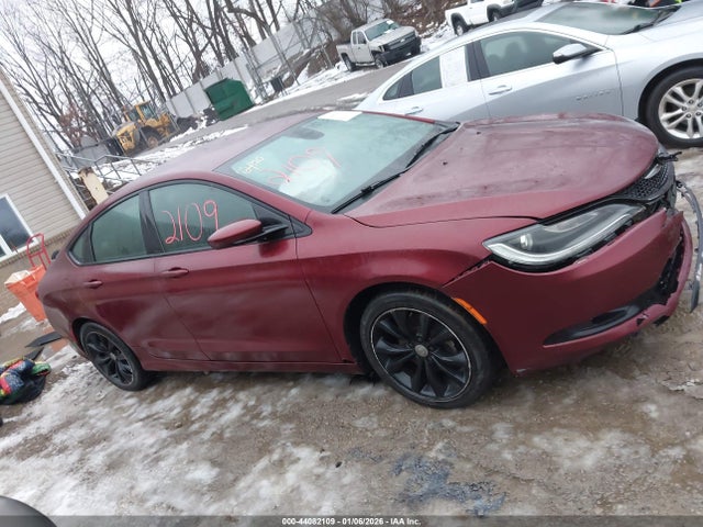 2015 Chrysler 200 S მანქანა იყიდება აუქციონზე, vin: 1C3CCCBB8FN696479, აუქციონის ნომერი: 44082109