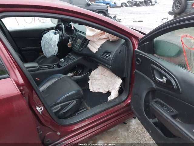 2015 Chrysler 200 S მანქანა იყიდება აუქციონზე, vin: 1C3CCCBB8FN696479, აუქციონის ნომერი: 44082109