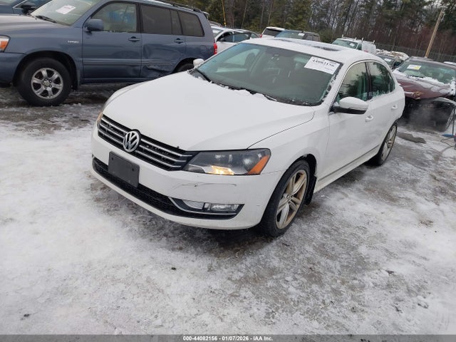 2015 VOLKSWAGEN PASSAT 1VWBT7A34FC070851 Photo 1