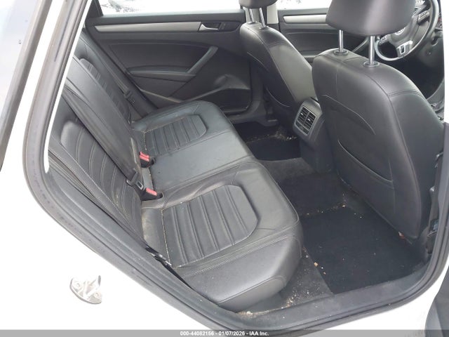 2015 VOLKSWAGEN PASSAT 1VWBT7A34FC070851 Photo 7
