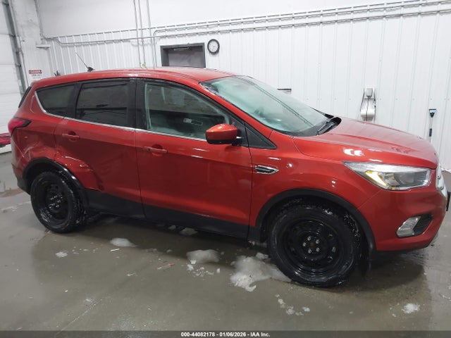 1FMCU9GD3KUC35370 Ford ESCAPE SE