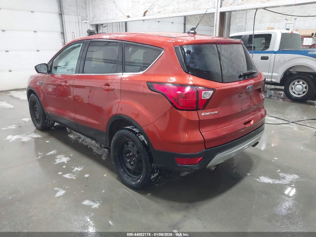 1FMCU9GD3KUC35370 Ford ESCAPE SE