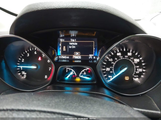 1FMCU9GD3KUC35370 Ford ESCAPE SE