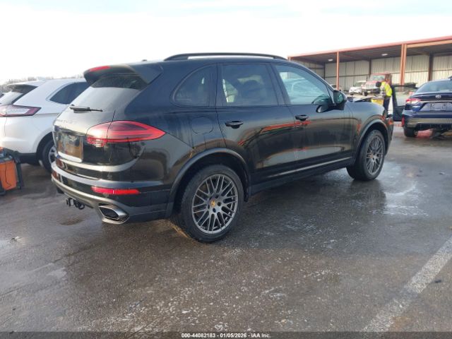 2018 PORSCHE CAYENNE WP1AA2A25JKA05325 Photo 3