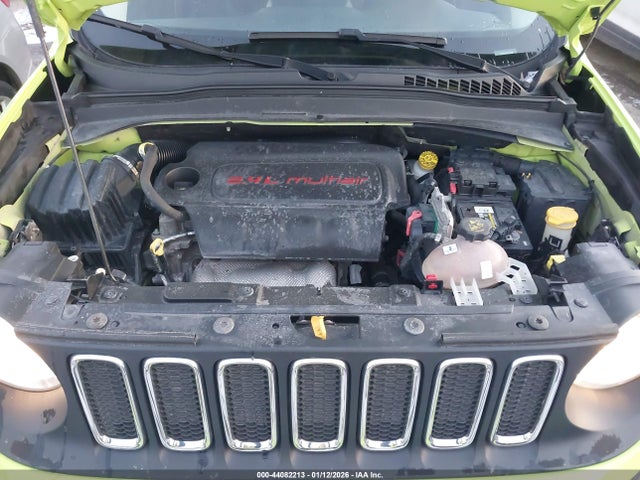 Jeep Renegade Latitude 4x4 2017 ZACCJBBB4HPF30756 Image 10