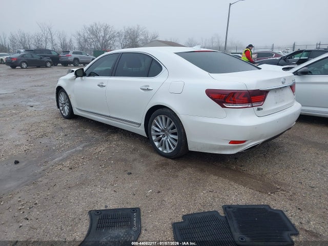 2015 LEXUS LS 460 JTHDL5EF4F5007160 Photo 2