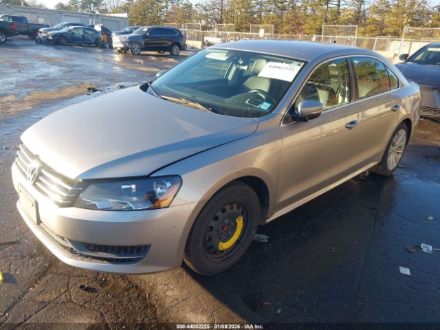 2014 VOLKSWAGEN PASSAT 1VWAT7A30EC037324 Photo 1