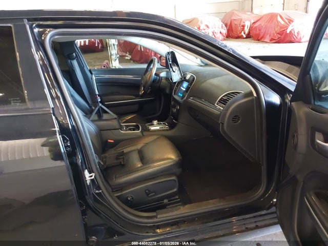 Aukcja sprzedaży 2020 Chrysler 300 Touring L, vin: 2C3CCAAG0LH201102, numer aukcji: 44082278