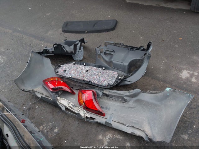 Toyota YARIS LE 2015 VNKKTUD3XFA016860 Image 12