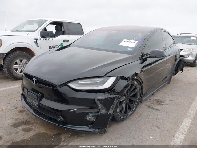 2023 TESLA MODEL X 7SAXCBE5XPF375897 Photo 1