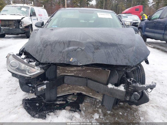5NPD84LF8JH242489 Hyundai ELANTRA SEL