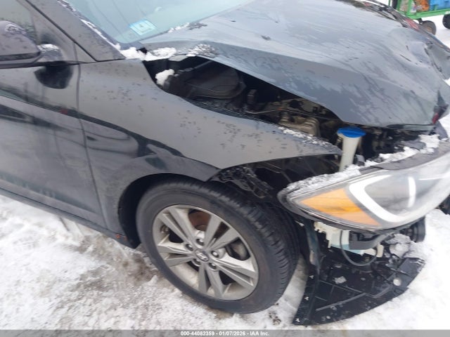 5NPD84LF8JH242489 Hyundai ELANTRA SEL