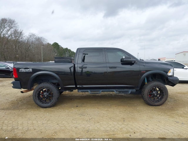 44082430 :رقم المزاد ، 3C6UR5CJ6JG189203 vin ، 2018 Ram 2500 مزاد بيع