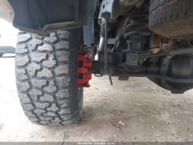 44082430 :رقم المزاد ، 3C6UR5CJ6JG189203 vin ، 2018 Ram 2500 مزاد بيع