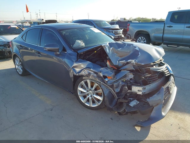 2016 LEXUS IS 200T JTHBA1D23G5013263