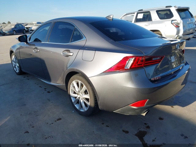 2016 LEXUS IS 200T JTHBA1D23G5013263 Photo 2