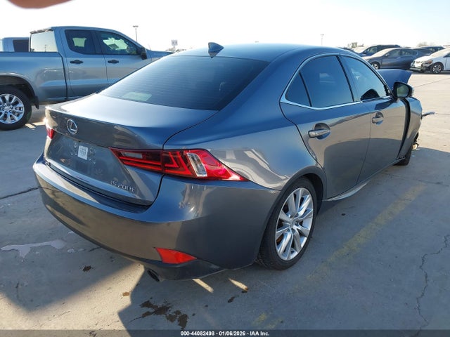 2016 LEXUS IS 200T JTHBA1D23G5013263 Photo 3