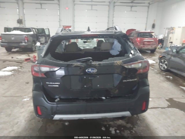 44082506 :رقم المزاد ، 4S4BTAMC4N3125644 vin ، 2022 Subaru Outback Limited مزاد بيع