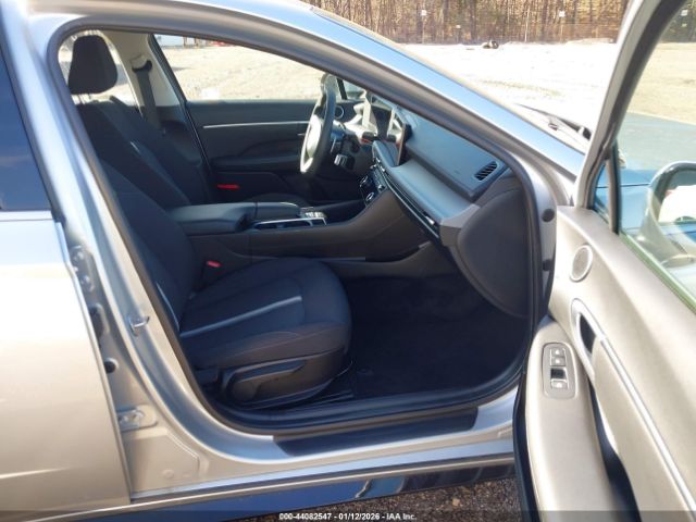 2025 HYUNDAI SONATA KMHL64JA9SA479988 Photo 4