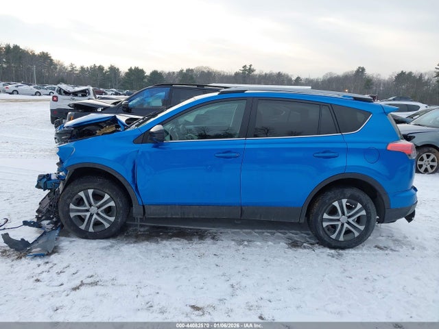 Toyota RAV4 LE 2017 2T3BFREV8HW563952 Image 14